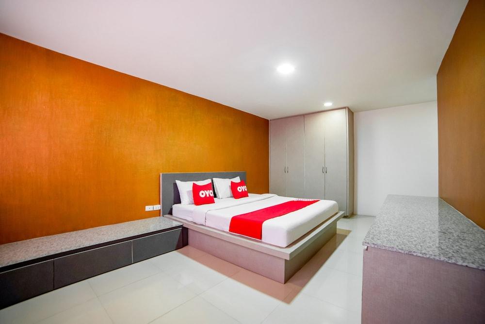 OYO 460 Int Place