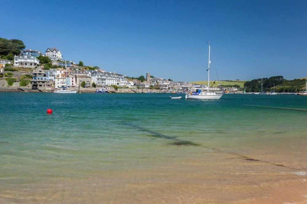 1 The Salcombe