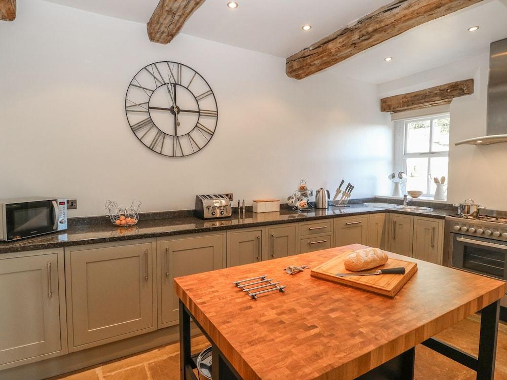 The Cottage, Beeston Hall