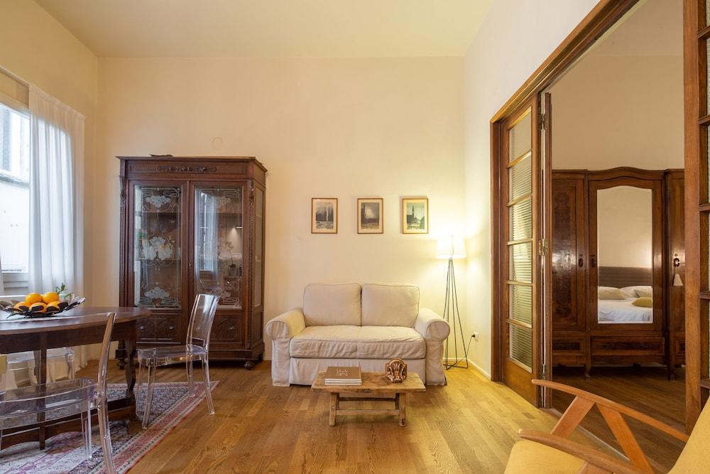 Uffizi Suite A