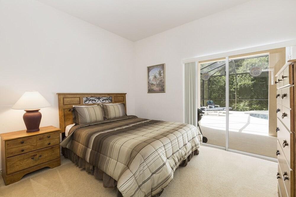 Lucky Charm by VillaDirect