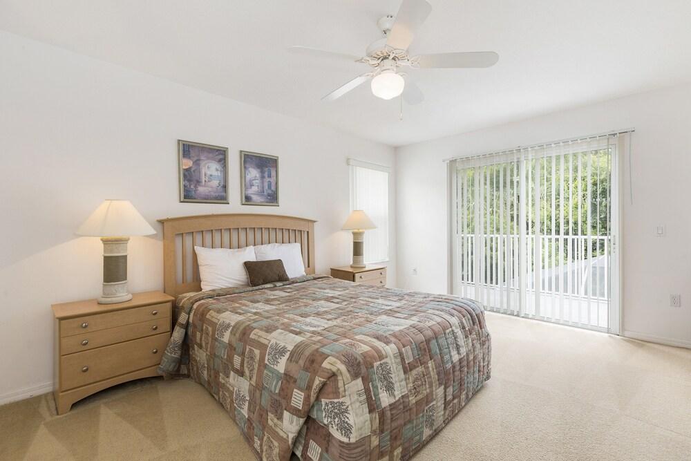 Lucky Charm by VillaDirect