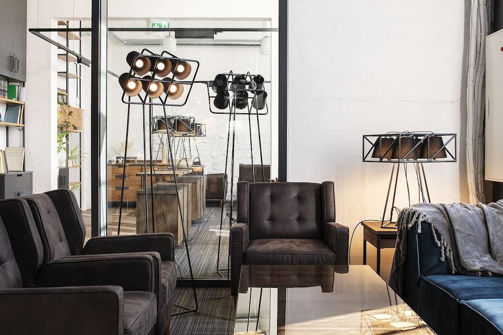 Hektor Container Hotel