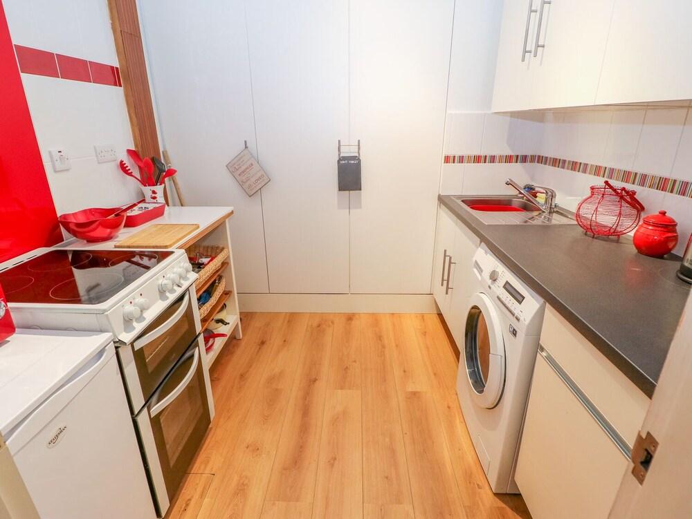 Lower Greenwood View