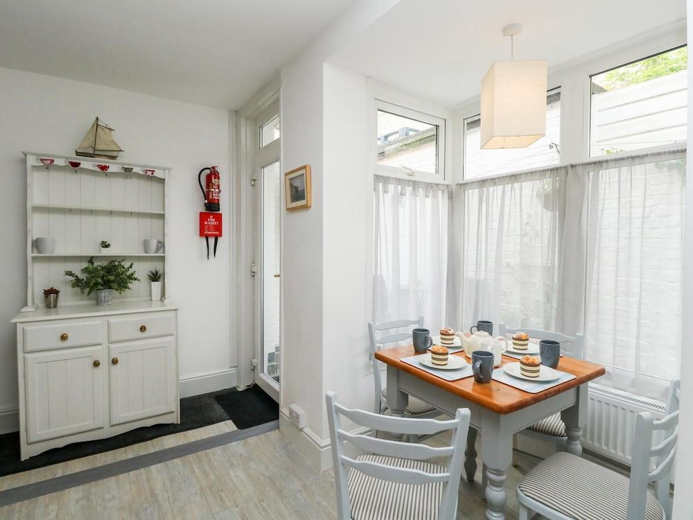 Harbour Catch Cottage