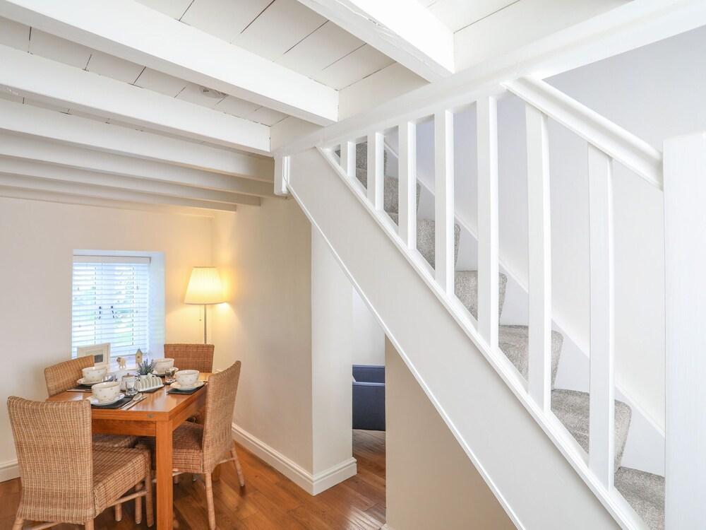 Erw Ddu - Tyn y Gongl