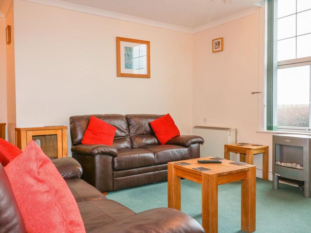 Yellow Sands Apartment 5