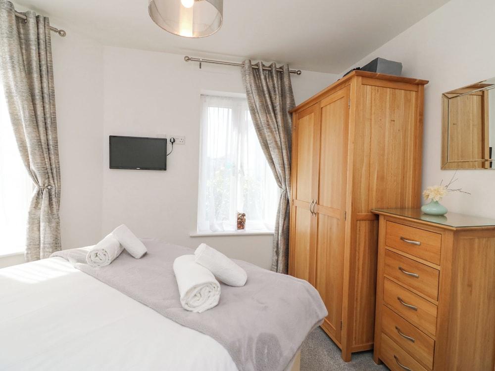 Admiral's Quarter Apartment 4