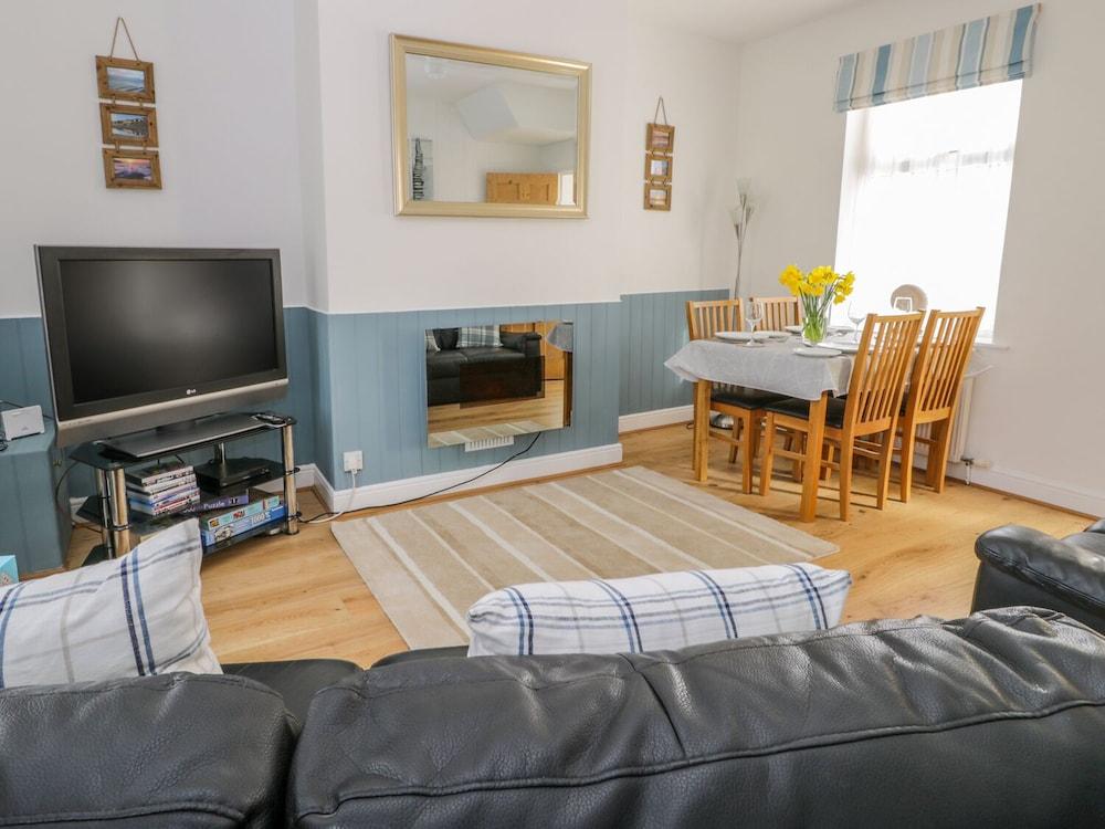 Sea Breakers Cottage