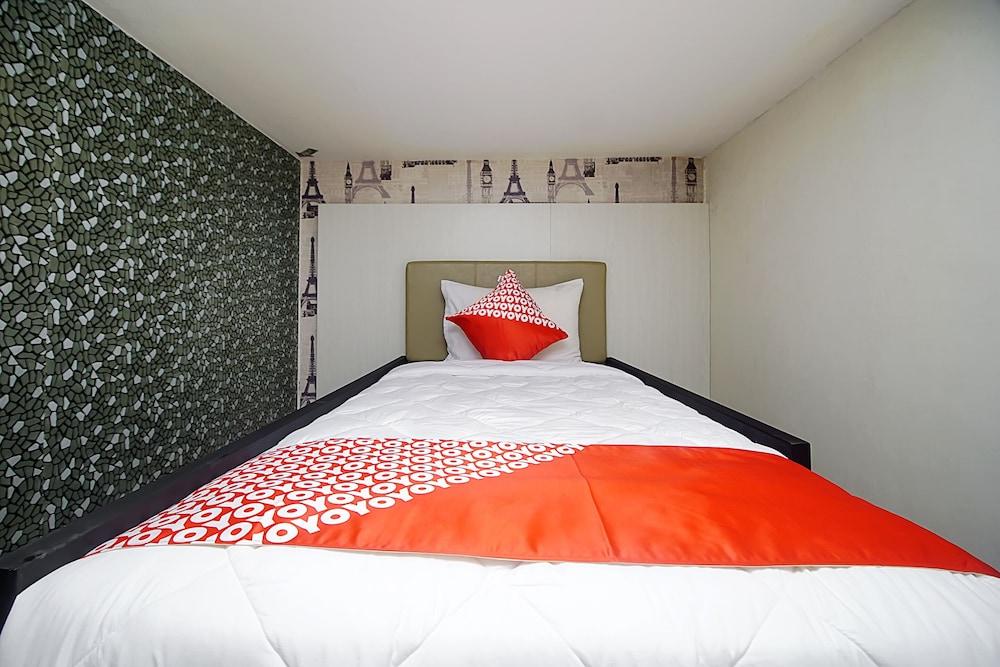 OYO 1726 Bed & Breakfast Inn