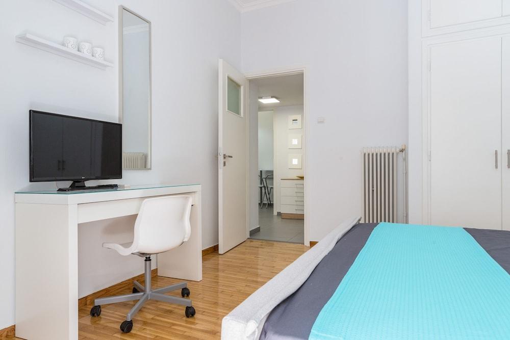 Newly Renovated Stylish Urban Flat