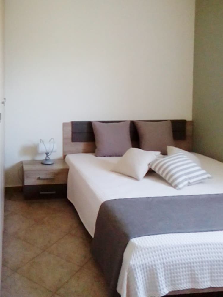 Rural Spacious Villa with Pool at Central Crete