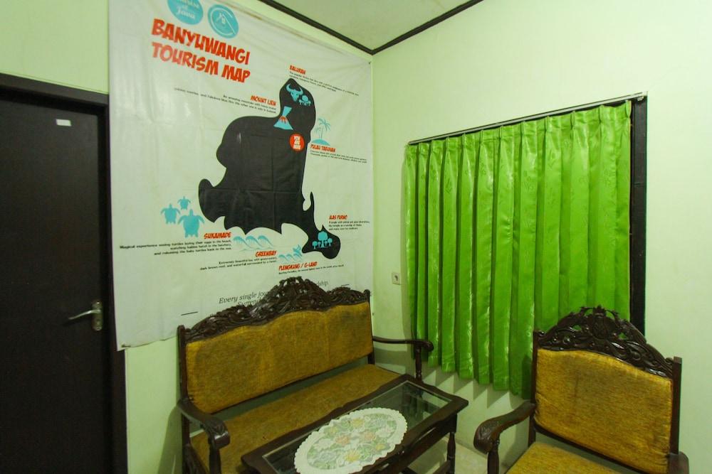 SPOT ON 1842 Cevilla Bnb Residence Syariah