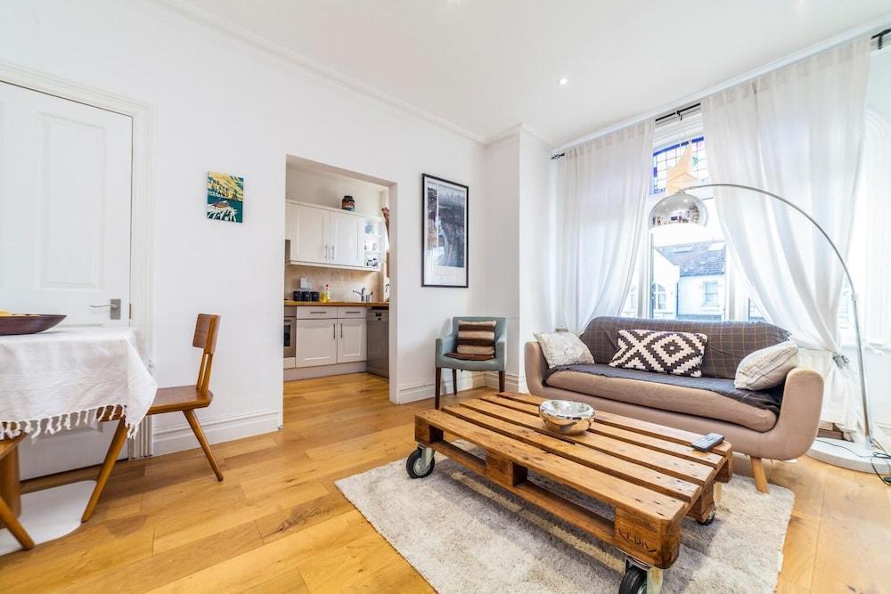 Wilde Victorian Room & private Bathroom