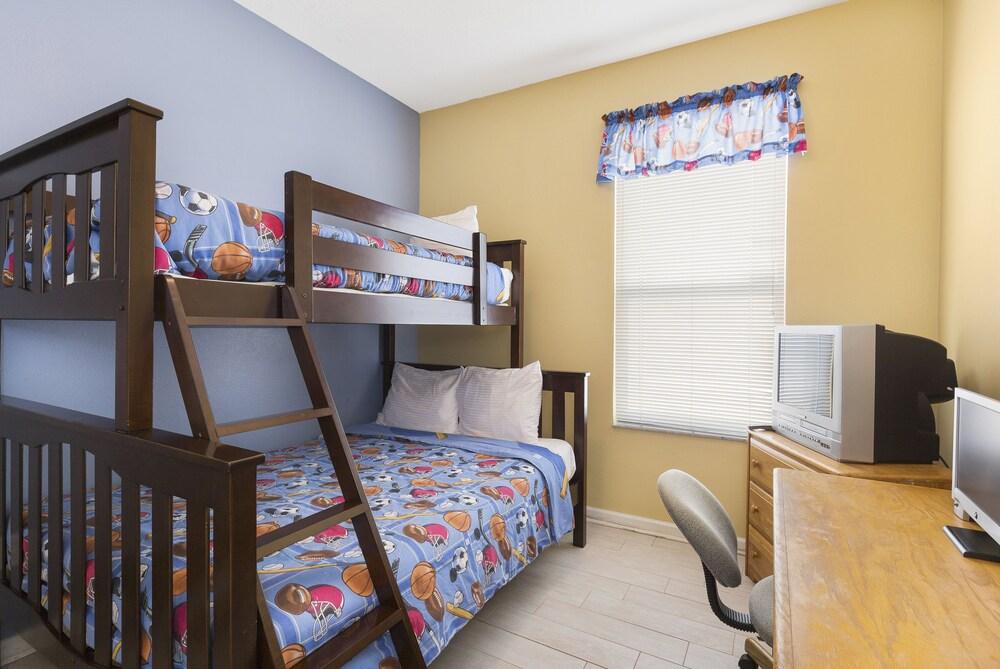 Wired Palms by VillaDirect