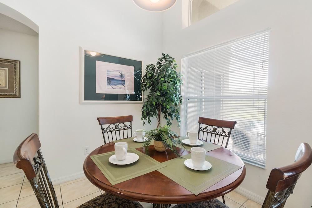 Taragon by VillaDirect