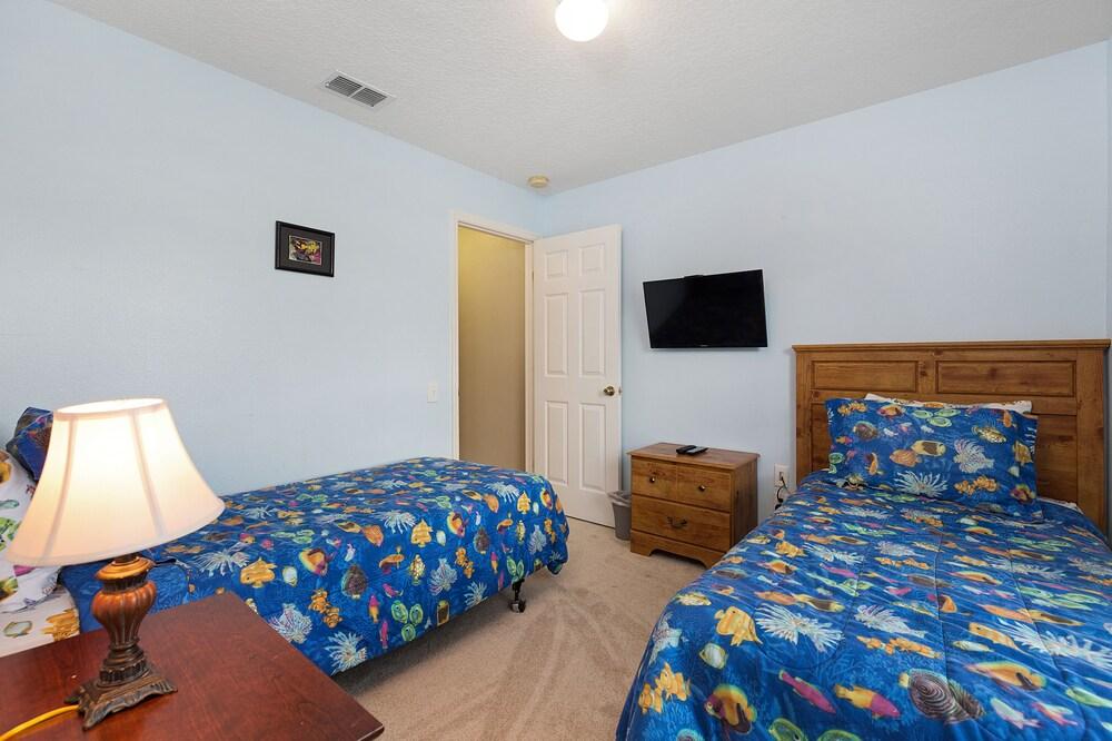 Rhapsody Palms by VillaDirect