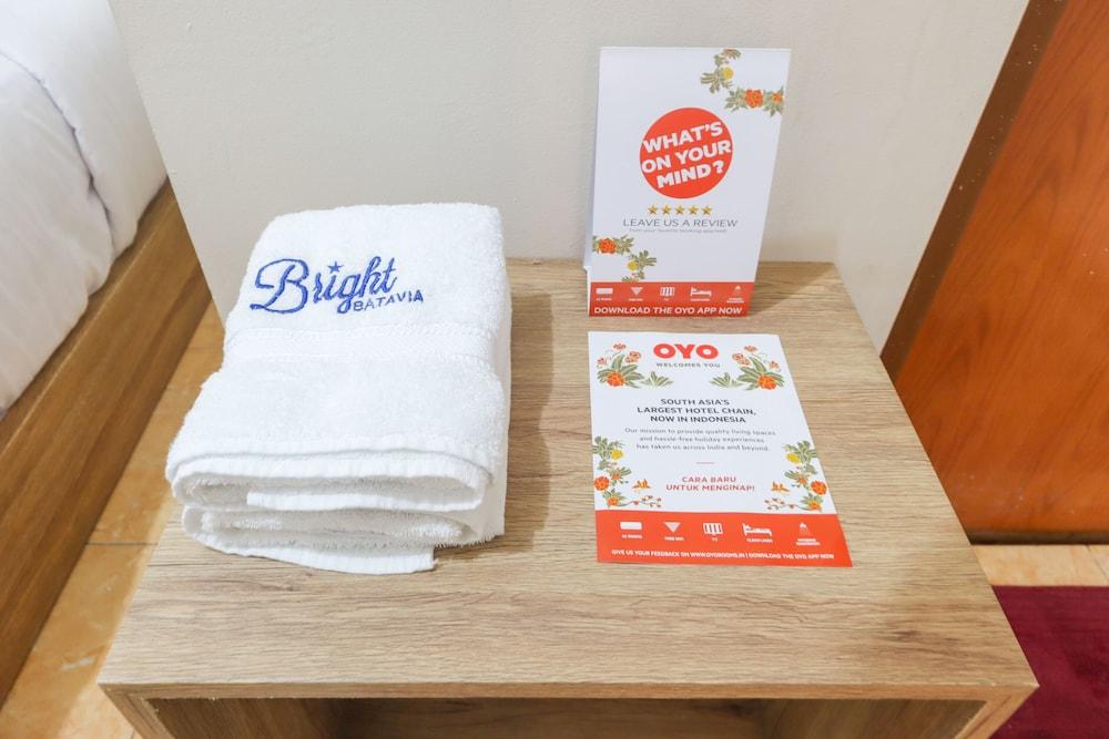 OYO 1690 Bright Batavia