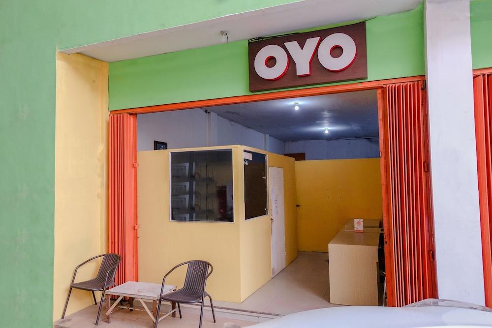 OYO 1293 Dei Residence Arjosari