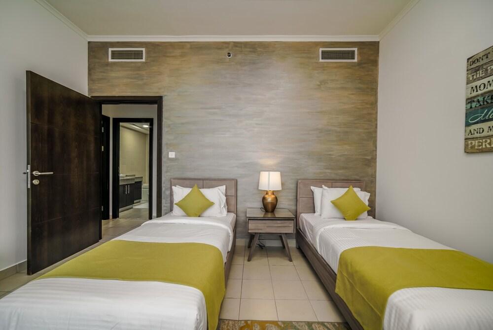 Vacation Bay Torch Tower