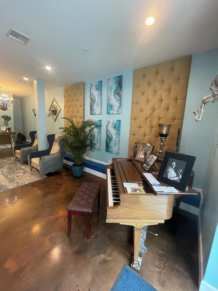 Dunns Josephine Hotel