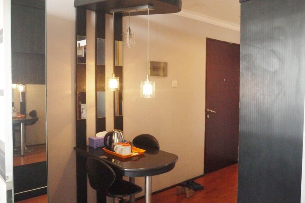 Apatel Apartment Mangga Dua Lt 15