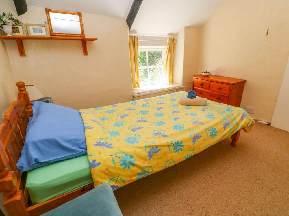 The Thatched Cottage