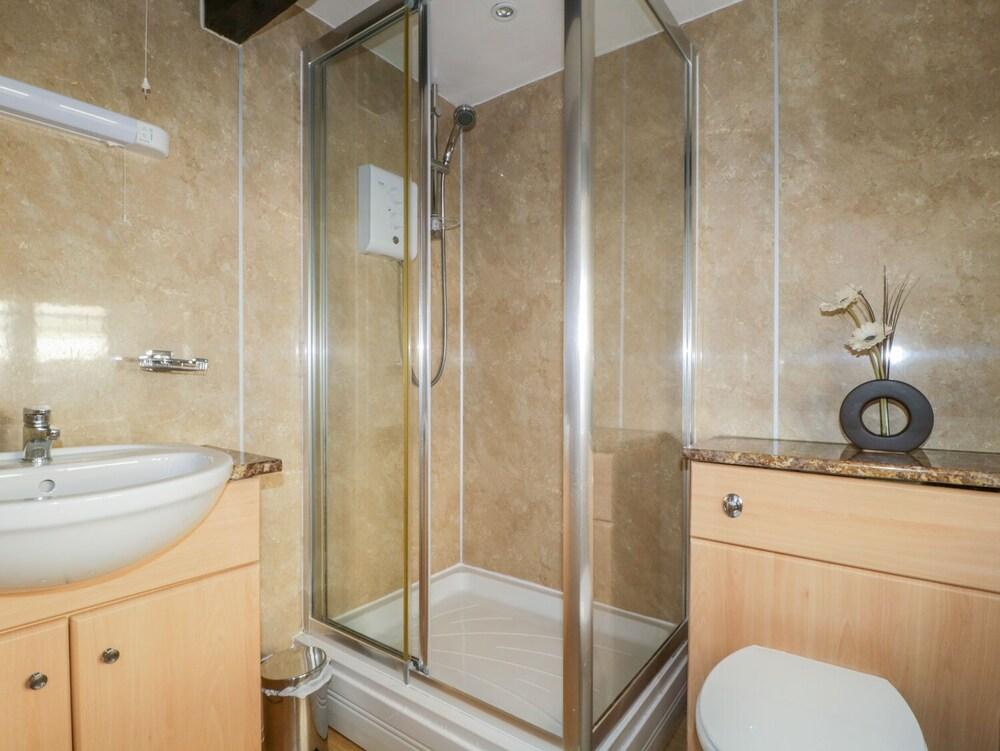 Mews Studio Cottage 6