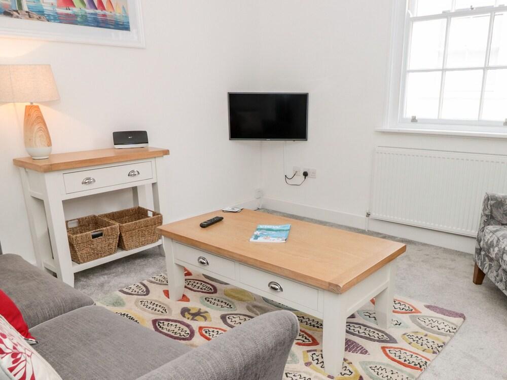 Apartment 2 @ 22 Foss Street