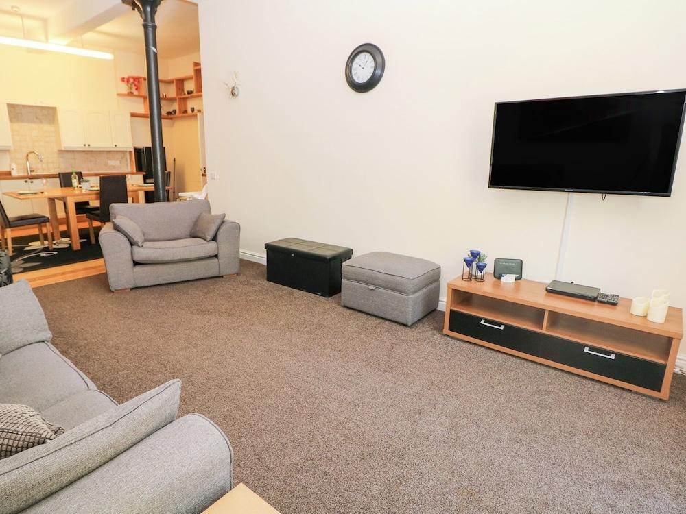 Wye Apartment, Litton Mill