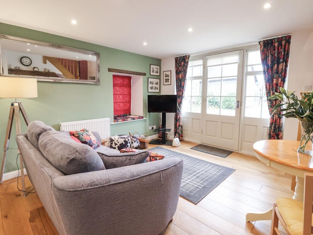 The Farmhouse Kitchen