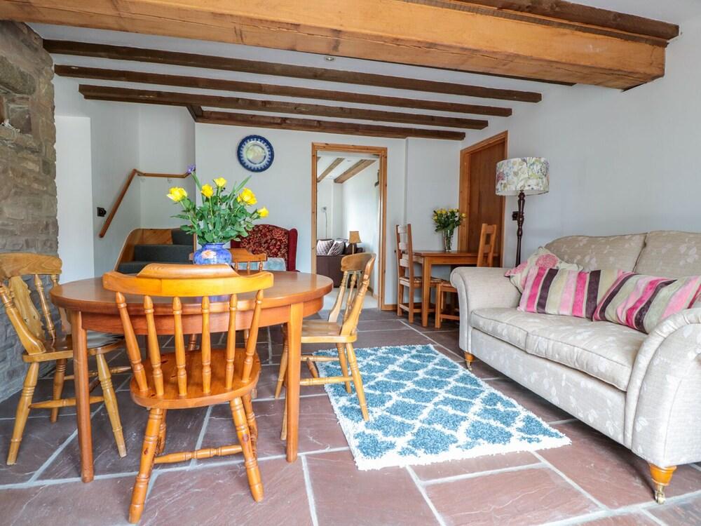 Rodley Manor Cottage, Bloemuns