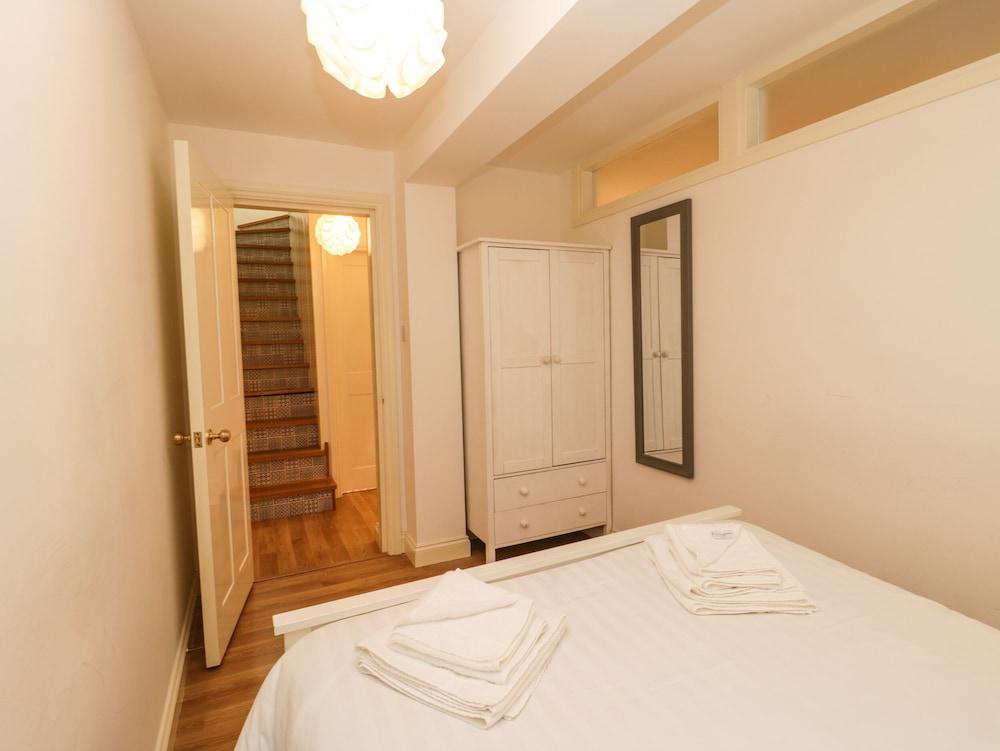 West Cliff Apartment