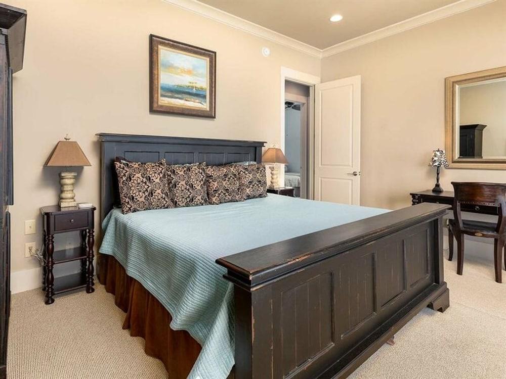 The Wild Air by Meyer Vacation Rentals