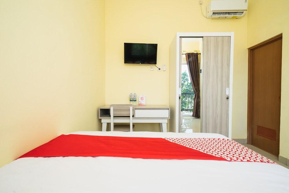 OYO 1855 Elise Exclusive Residence