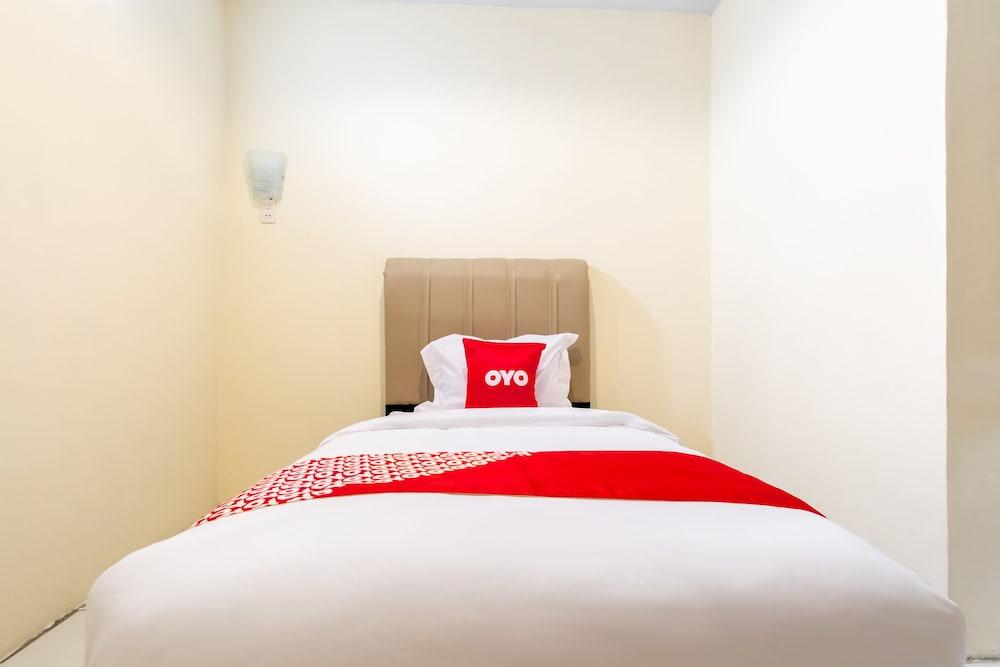 OYO 1634 Dom Residence