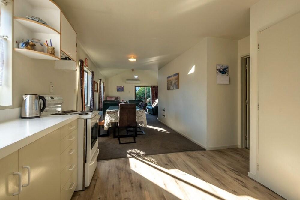 11b Leamington Street