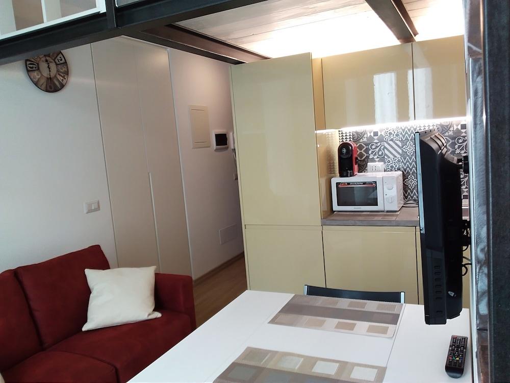 Kibilù - Viale Bligny Yellow