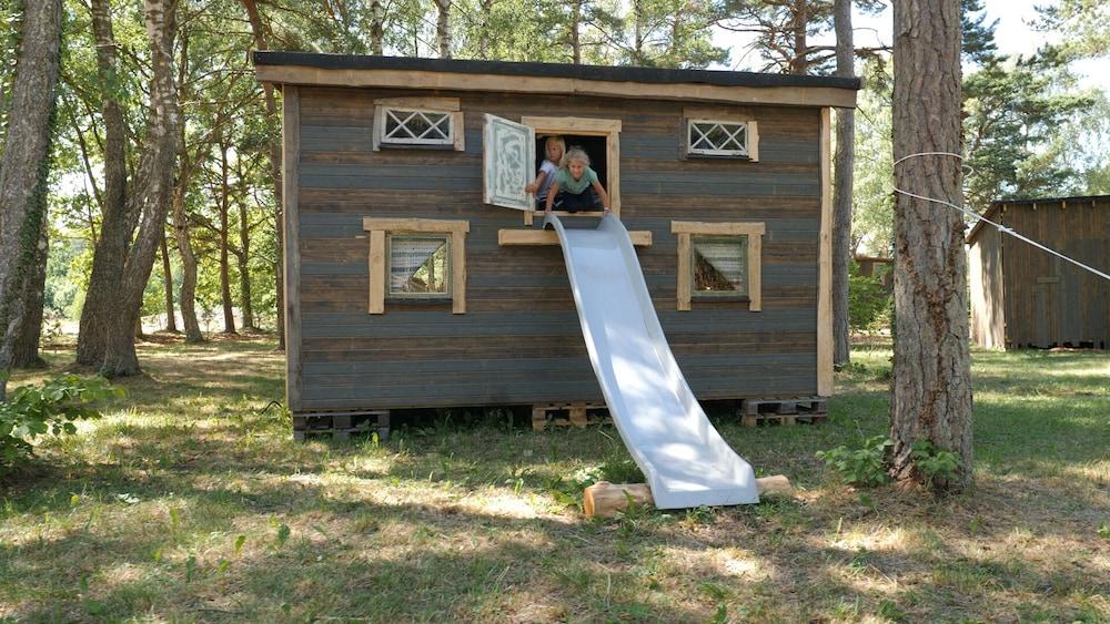 Fide Äventyrsby & Camping