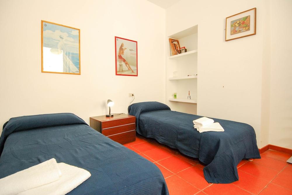 Charming Borgo Medievale Apartment