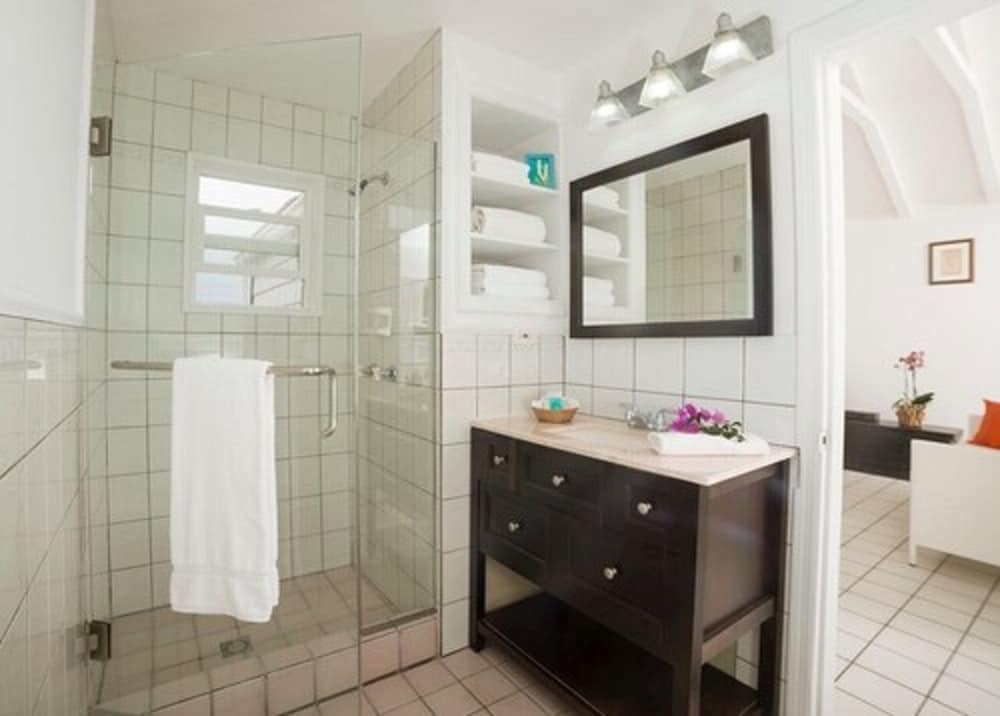 The Cottage Club Hotel