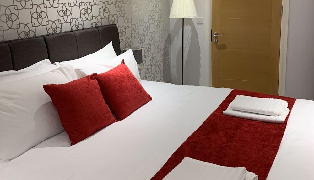 Riis Apartments Camberley