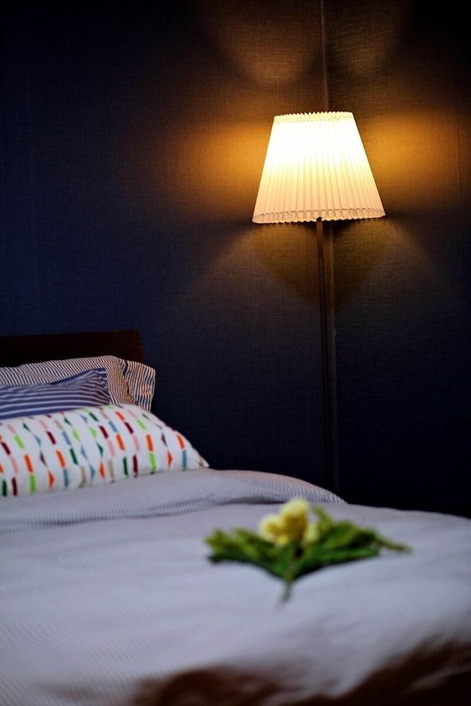 Luna in Jeju Pension