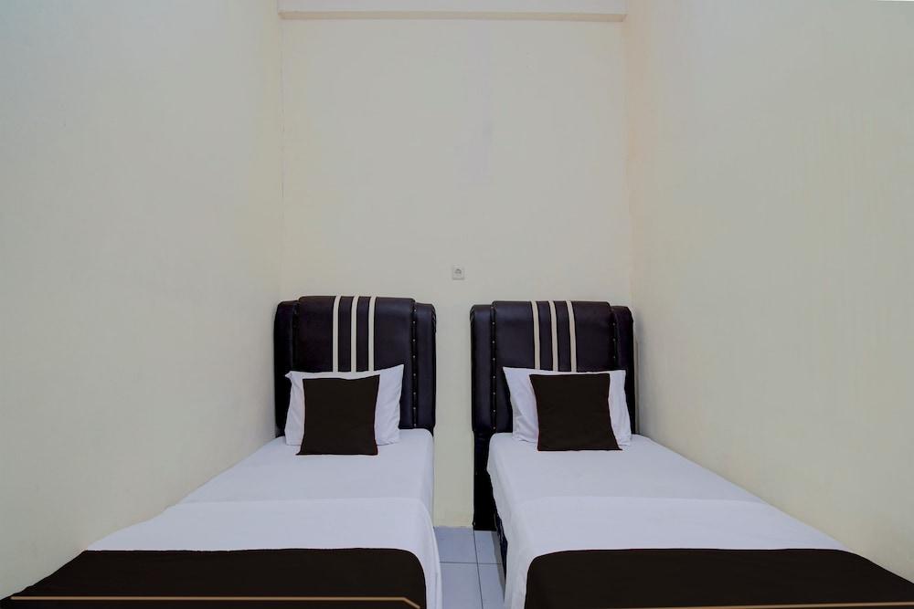 Hotel O Pekanbaru near Mall Ciputra Seraya formerly Lotus Inn