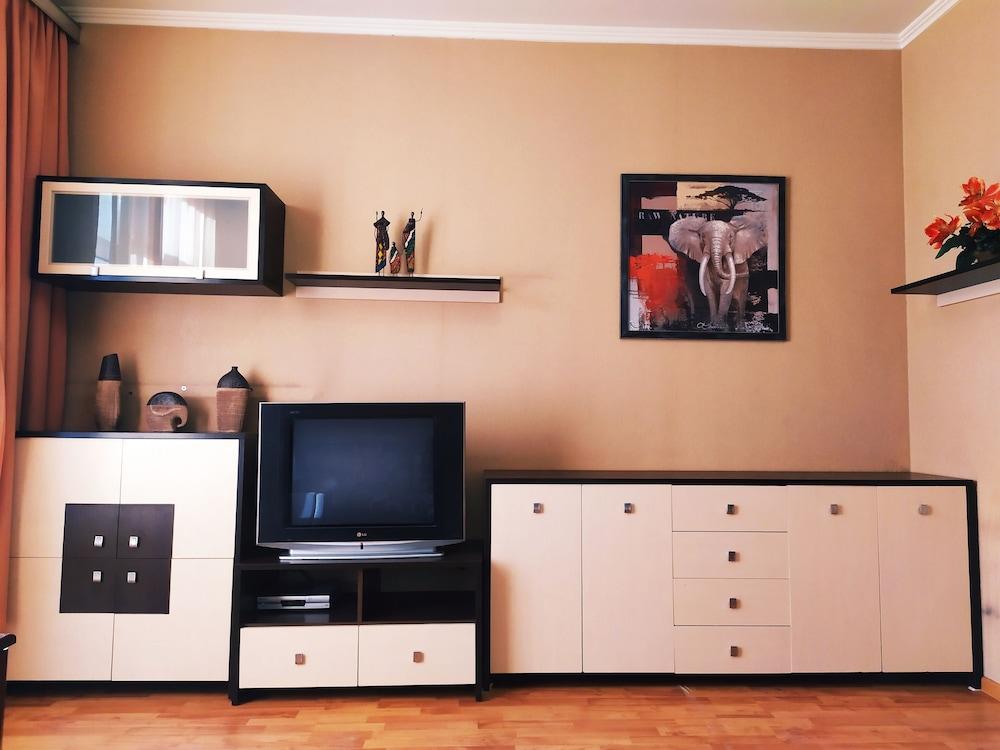 KyivHome Basseyna 17 City centre