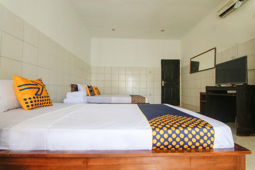 SPOT ON 2167 Creative Bungalow