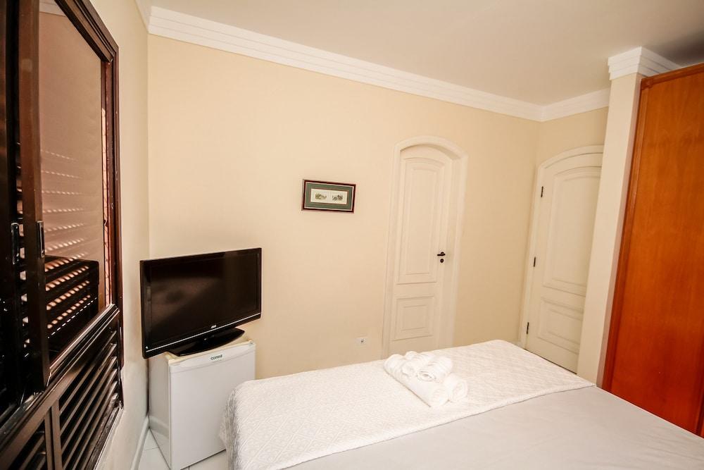 Suites Natalia Enseada