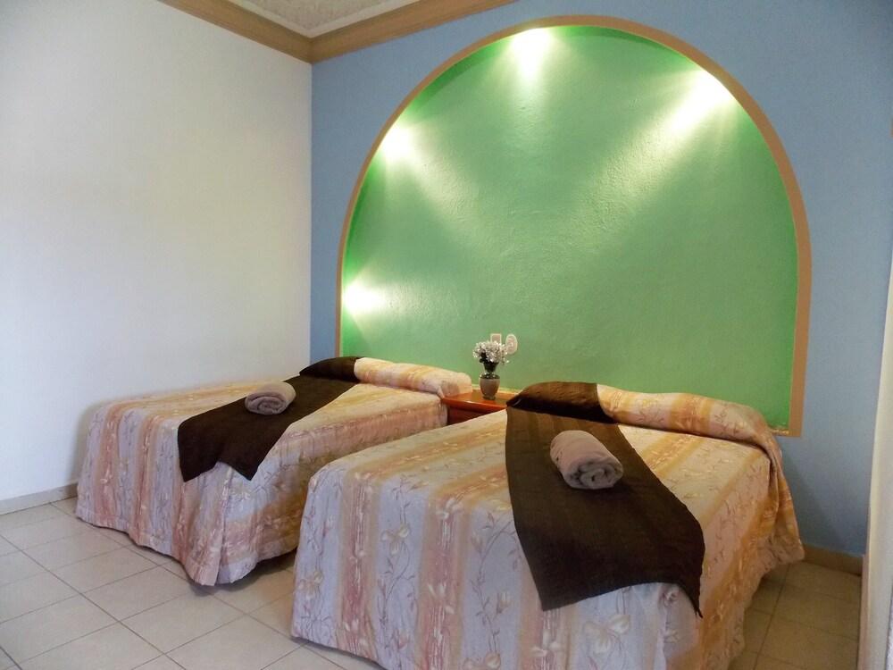 Hotel Posada Fiesta Altena