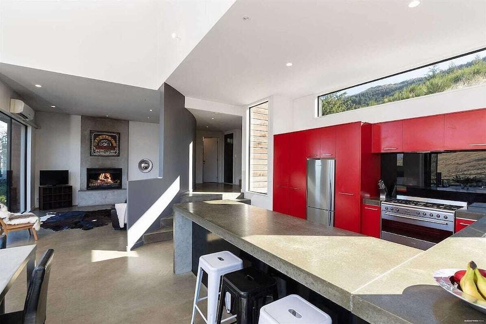 Modern Alpine Living with Spectacular View