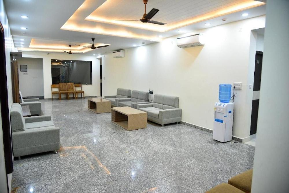 Hotel The White Tulip